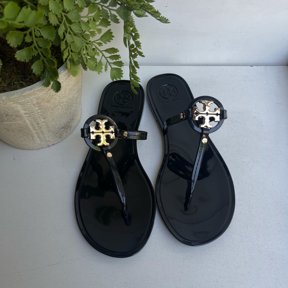 TORY BURCH🍂🍁black jelly sandals SIZE 7 womens - Picture 6 of 8
